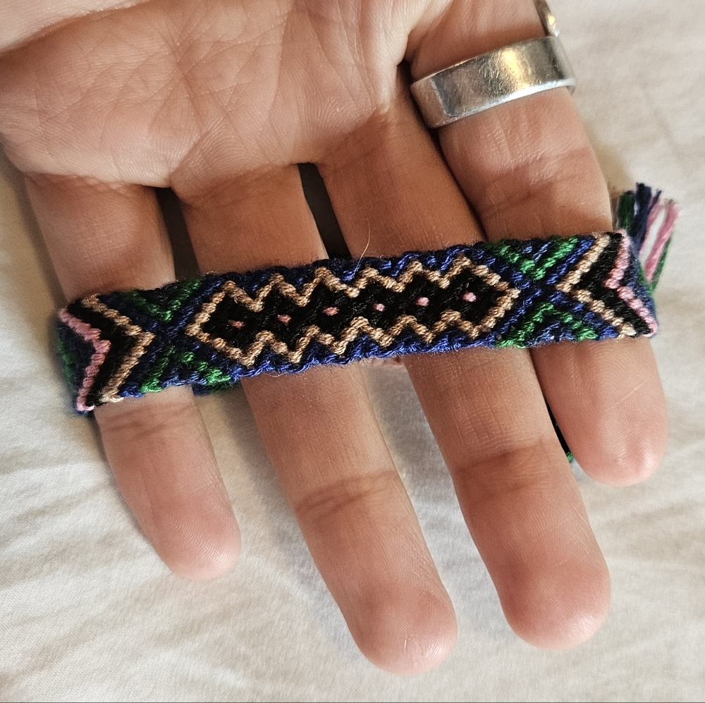 Friendship bracelet (0726)